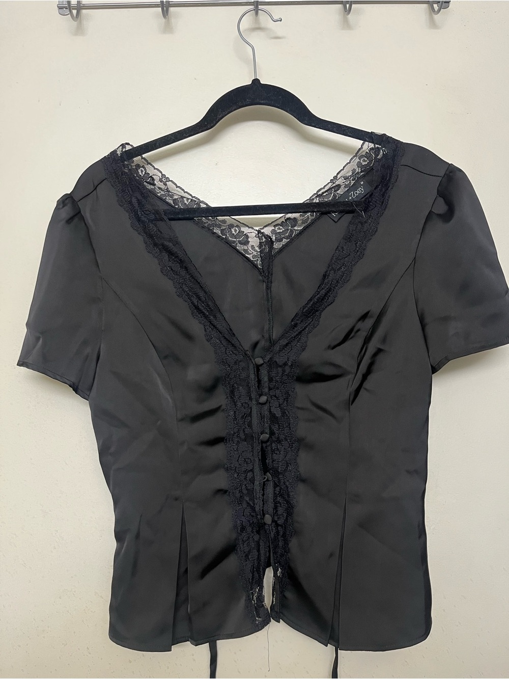 Black Lace-Trim Satin Short Sleeve Chemise